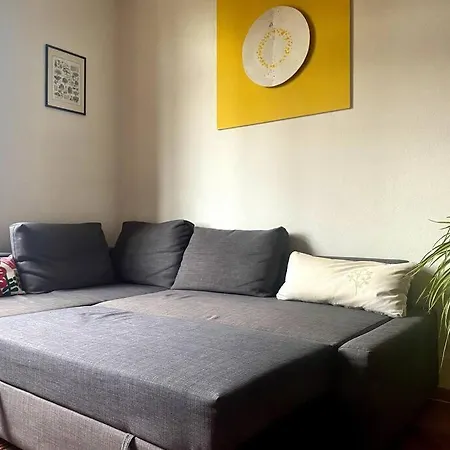 Spacious And Silent In דירה ברן